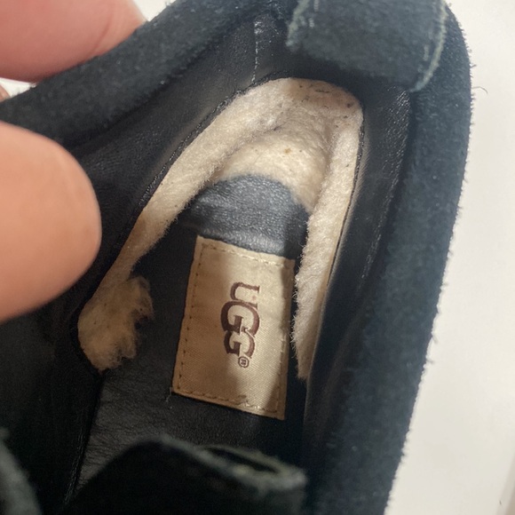 UGG Woodlyn Moccasin Style Booties - Picture 15 of 17